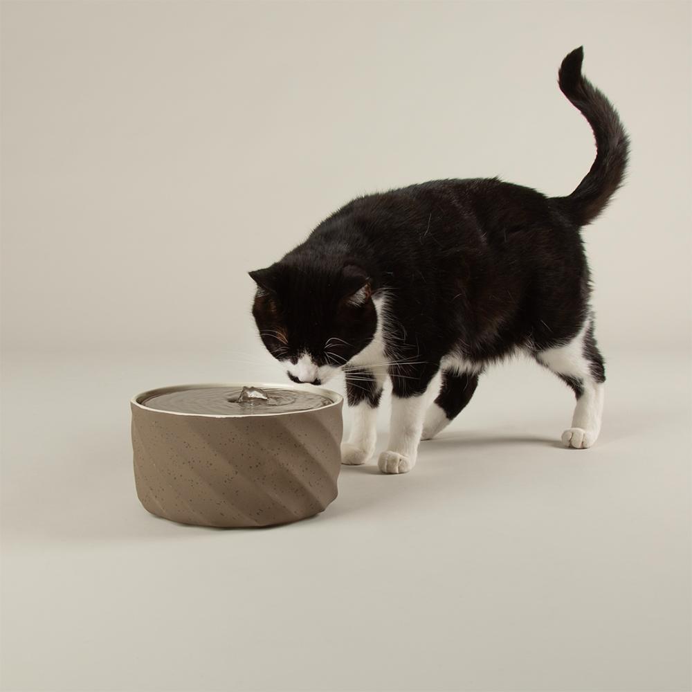 Fontaine à eau en céramique pour chat, marron
