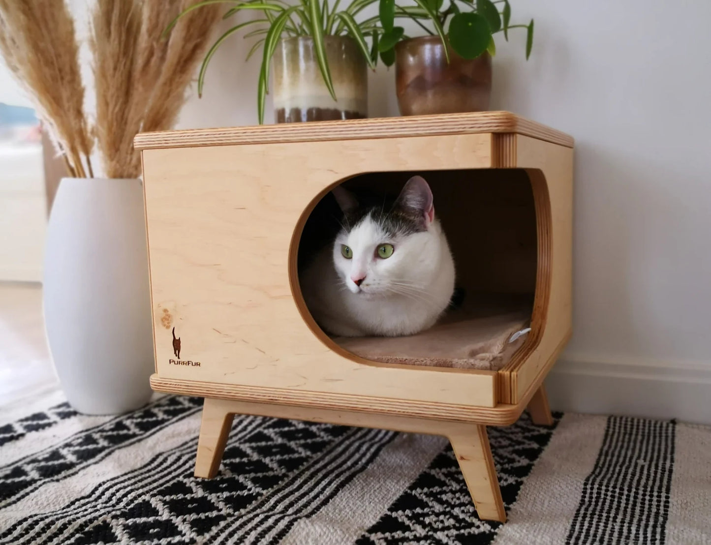 Lit pour Chat en Bois Massif – Élégance et Polyvalence pour vos Espaces